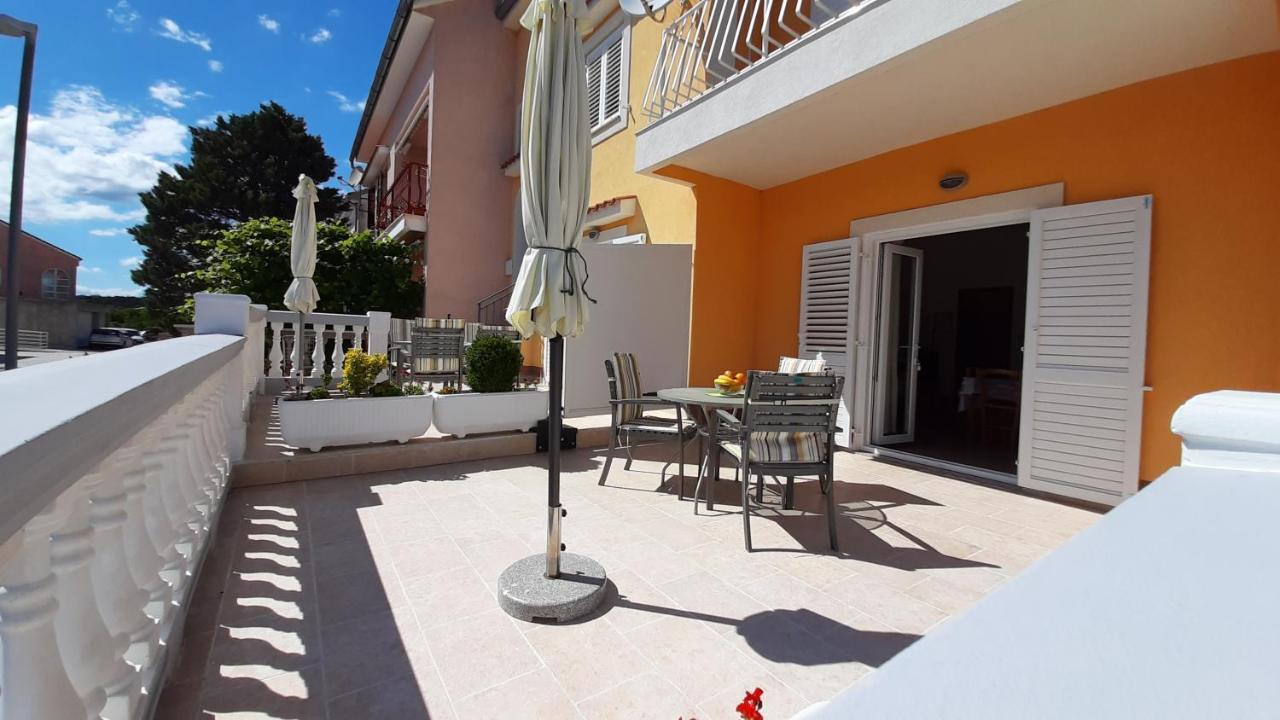 Apartments Pavelic Novi Vinodolski Eksteriør bilde